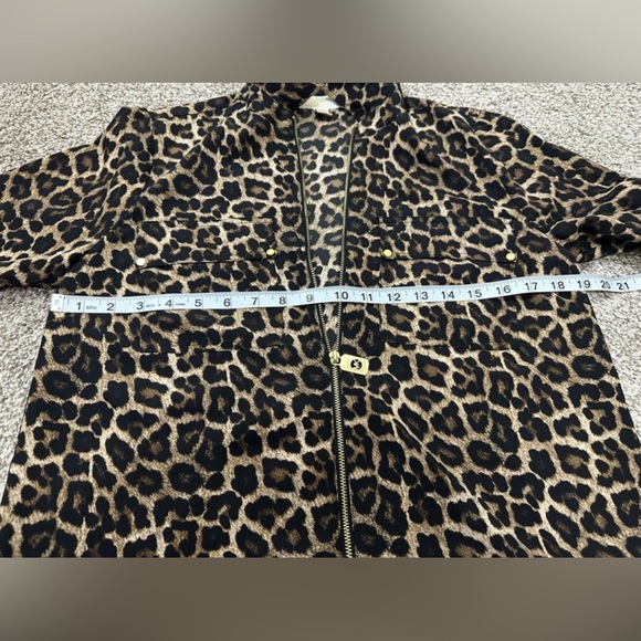 Michael Kors Leopard Print Full Zip Blouse Sz S - Picture 9 of 9
